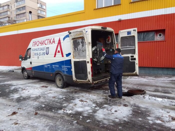 Как правильно сделать выгребную яму: пошаговое руководство